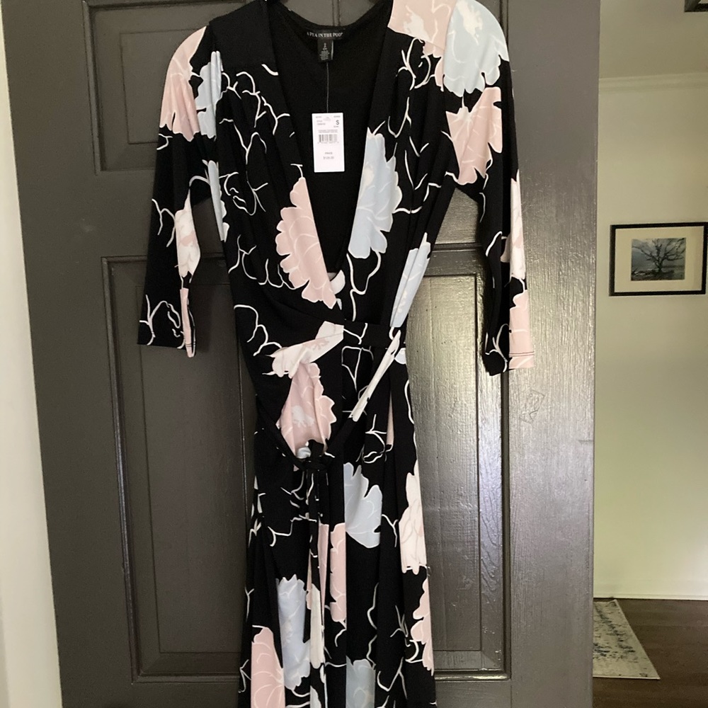 A pea in the pod maternity wrap dress NWT
